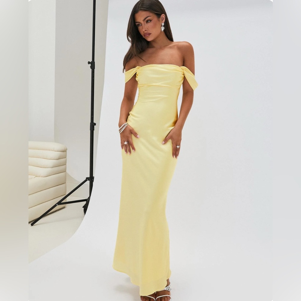 Azura Off The Shoulder Maxi Dress Yellow